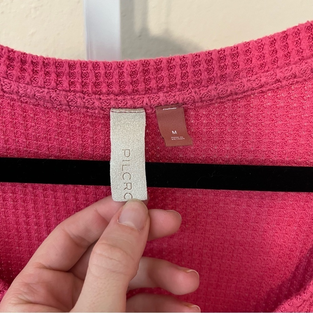 Pilcro Anthropologie Size Medium Hot Pink Waffle Weave Thermal Ruffle Sleeve Top - Picture 2 of 5